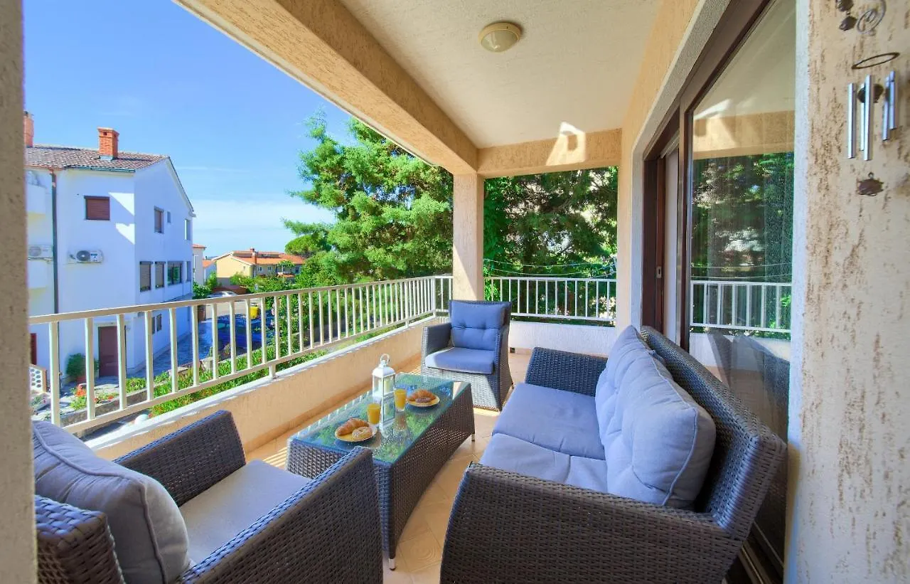 Apartment Lidija Krk Town